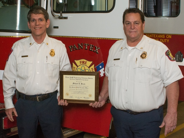 Pantex Fire Chief Mike Brock (left) and Battalion Chief Scott Johnson